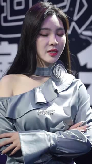 隐退十年，开口唱歌轰动全国（82集）360网盘观看