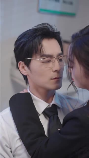 野火灼情（100集）热门短剧推广