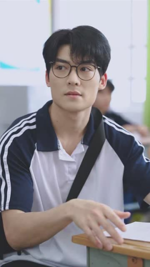 半生夫妻终成陌路(60集) 半生夫妻终成陌路(60集)热门短剧追到爽