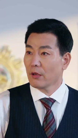 再回首闪婚老同学竟是首富（65集）短剧推荐来了