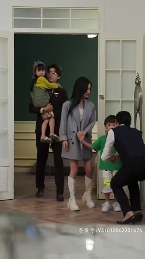 霸情恶少的小逃妻（98集）哪个短剧网能看