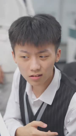 六年后她带双宝虐翻前夫（80集）推荐你们也去看