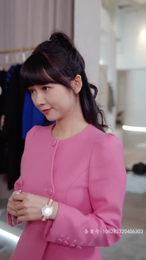 最新版：千金归来（千金归来之真千金她又美又飒）网络小短剧