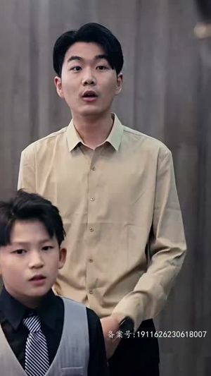 她藏起孕肚离婚，总裁全球疯找（66集）精彩的网络短剧