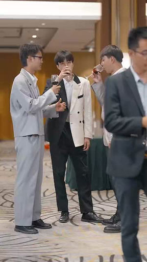 荆棘王冠之黑暗荣耀（70集）精彩短剧热播中