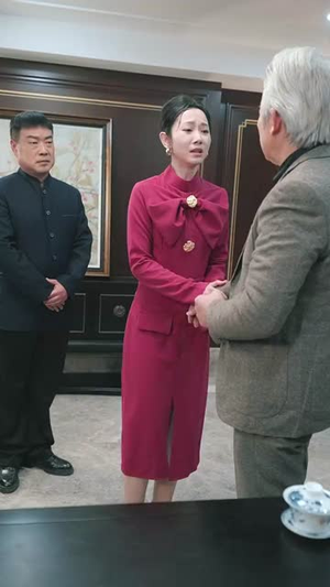 报告容先生，你的小甜妻要亲你了（119集）短剧热播中