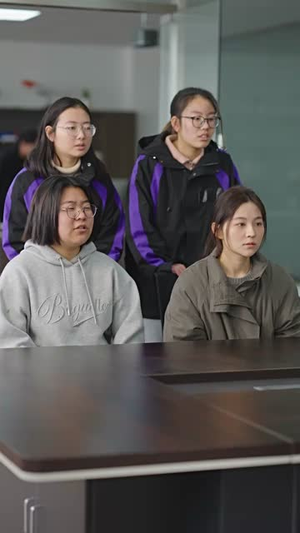 快递女王（60集）好看吗