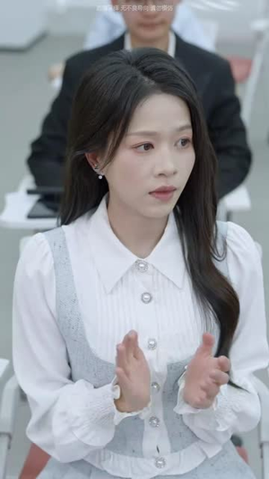 教室里的第三只手（30集）剧好看短剧推荐