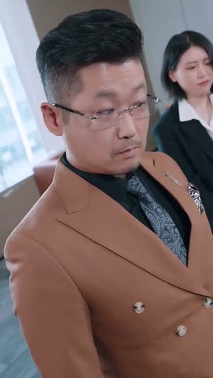 狐鼠竟登金玉堂（58集）追风的女孩短剧