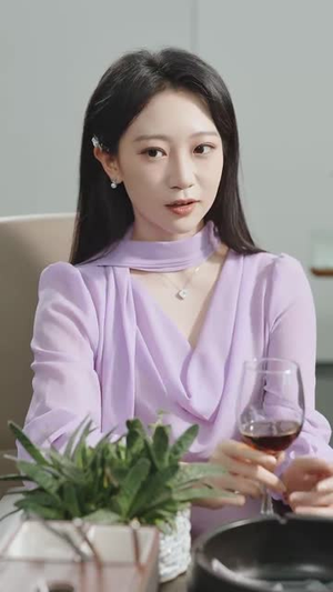 萌宝看见万物(58集) 萌宝看见万物(58集)温柔追捕短剧