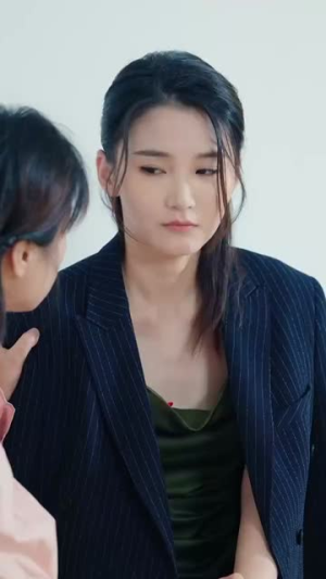 离婚后当保姆她风生水起（85集）民国短剧推荐