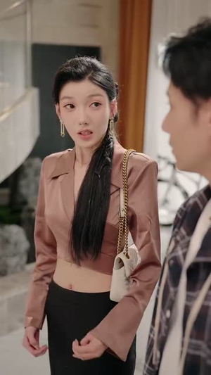 刚分手被姐姐拉去相亲（73集）好看上头的短剧