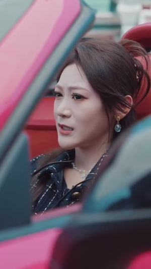 长生万年被曾孙女直播曝光了 (80集)短剧在线看