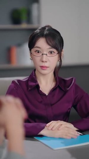 金牌制作人我咋亏成票房教父了 (60集) 金牌制作人我咋亏成票房教父了 (60集)每日短剧追不停