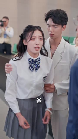 当山河四省高三生成为京市真千金 (66集)爆款热门短剧