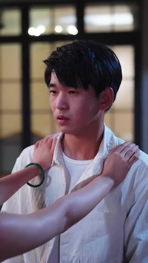 失恋逆袭,校花追我不放手 (80集) 失恋逆袭,校花追我不放手 (80集) 好看到停不下来