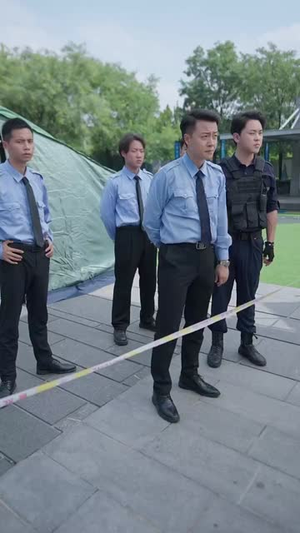 兄弟收手吧外面全是警察 (80集) 兄弟收手吧外面全是警察 (80集) 好看的国产短剧