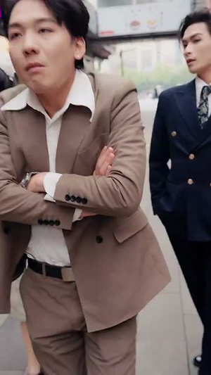 开局负债累累我靠系统逆风翻盘（78集）最火短剧热播中