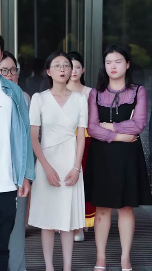 说好了当武圣,你却让我送外卖(115集) 说好了当武圣,你却让我送外卖(115集)精彩短剧热播中