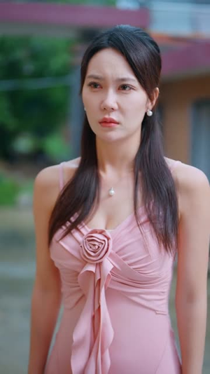 山村野花香（71集）最火爆短剧