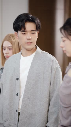 万界收租,女帝也得上供(60集) 万界收租,女帝也得上供(60集)免费在线看全集