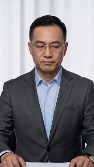 我养大的状元成了我的靠山(60集) 我养大的状元成了我的靠山(60集)全集我都看完了