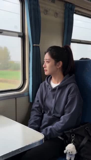 总裁的硬核秘书（32集）百度在线观看