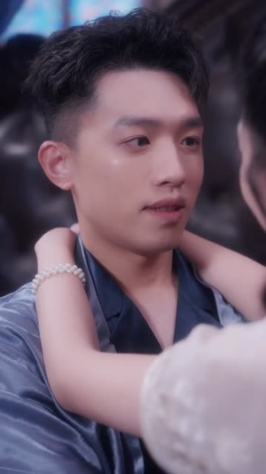 少帅,少夫人她换芯归来(74集) 少帅,少夫人她换芯归来(74集)追短剧看全集