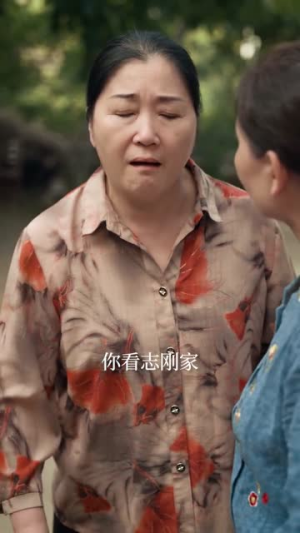 八零嫁傻,他宠妻无度(63集) 八零嫁傻,他宠妻无度(63集)红果免费短剧