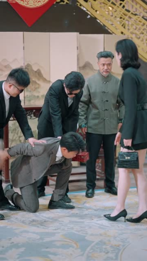 往返古今,我靠破烂成首富(101集) 往返古今,我靠破烂成首富(101集)在线免费观看