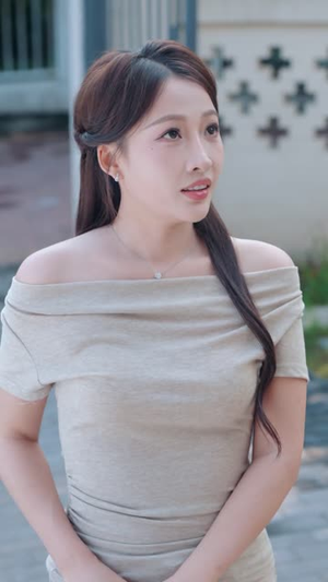 拜金前女友不爱钱了,陆总已急哭(40集) 拜金前女友不爱钱了,陆总已急哭(40集)全剧免费观看