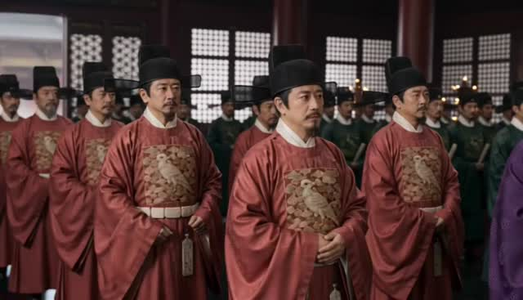 权臣是我心尖宠(32集) 权臣是我心尖宠(32集)热门了短剧