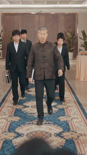 小声点，那个卖炒饭的是战神（60 集）这短剧太好看了