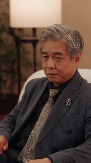 废柴重生：开学那天我封神了（80 集）好看短剧追不停