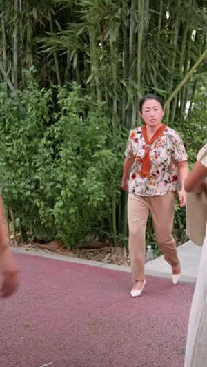 远嫁八年，我回娘家难如登天啊（40 集）免费看全集